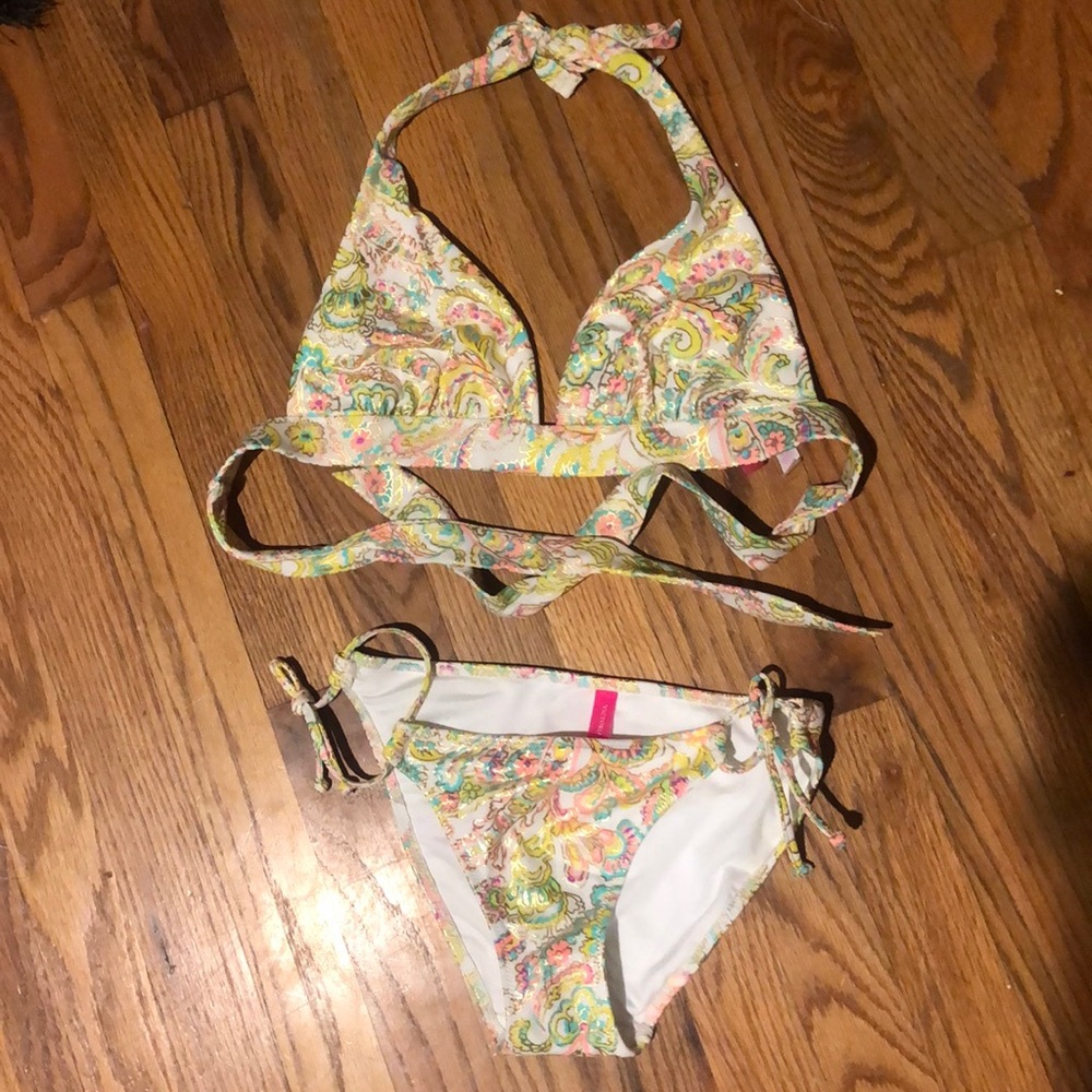 Victoria’s Secrete Bathing Suit Bikini